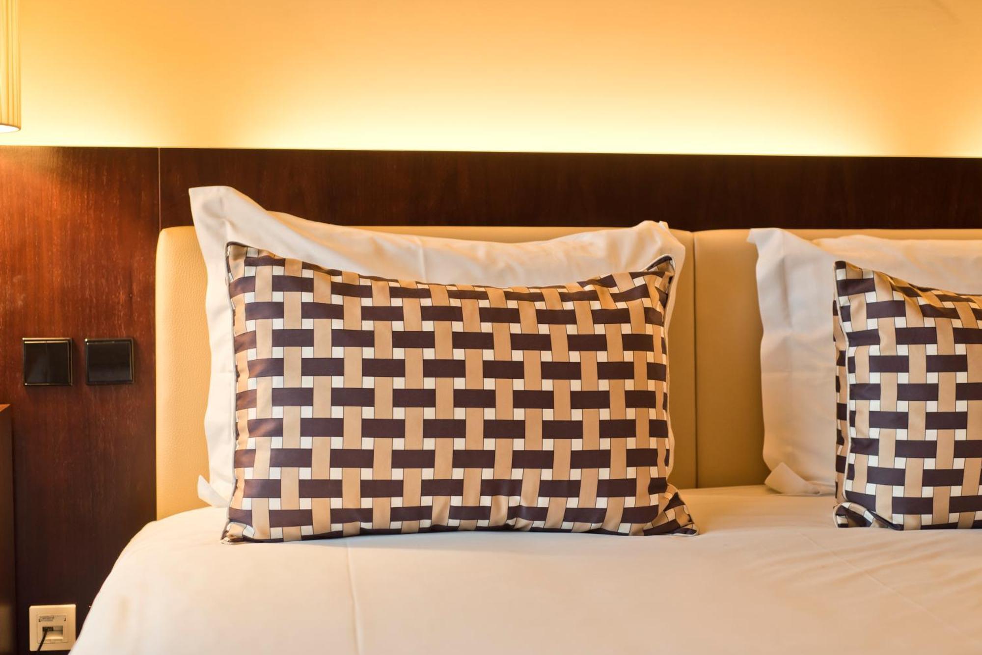Golden Tulip Sao Joao Da Madeira Hotel Bilik gambar