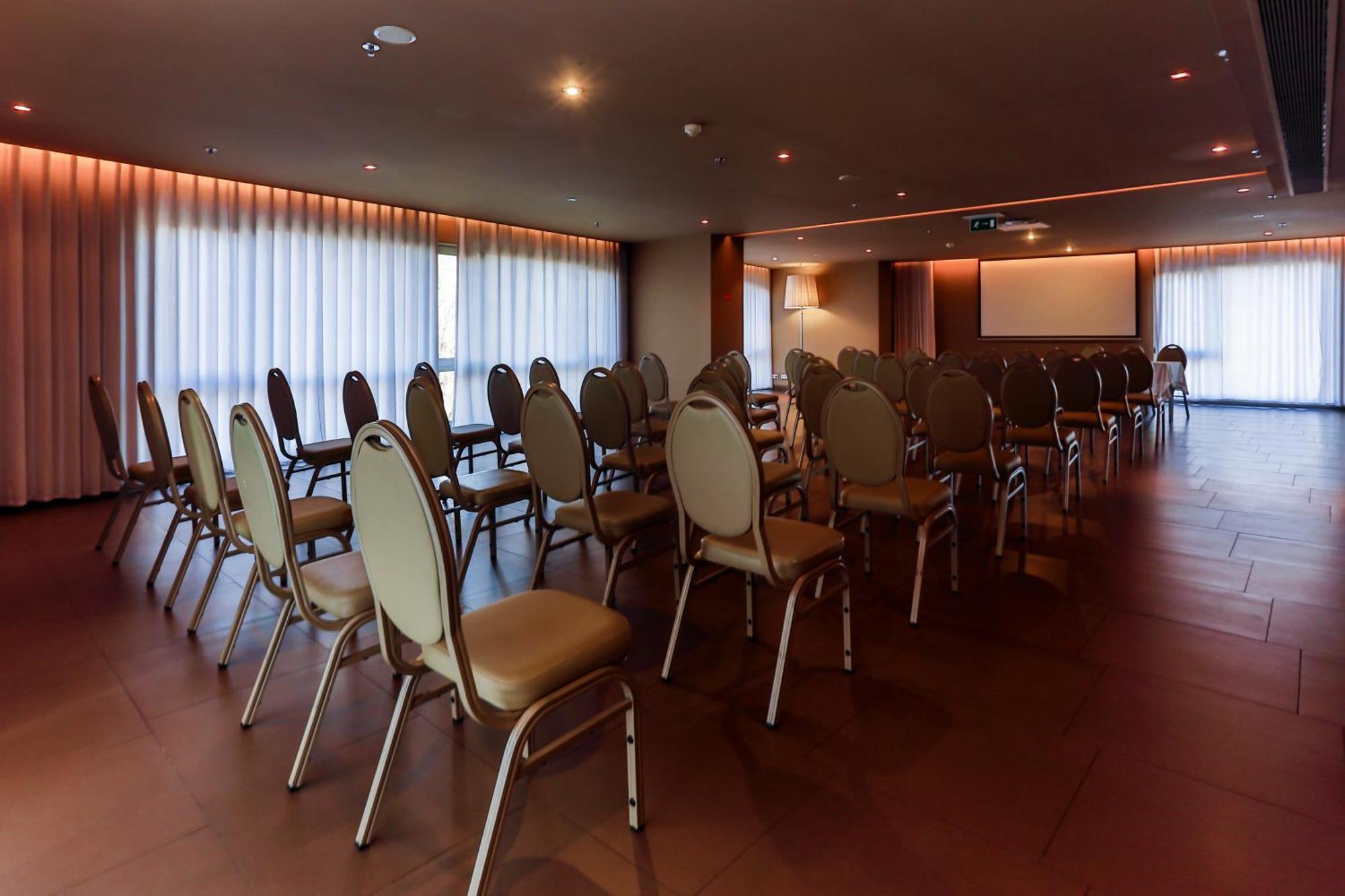 Golden Tulip Sao Joao Da Madeira Hotel Luaran gambar